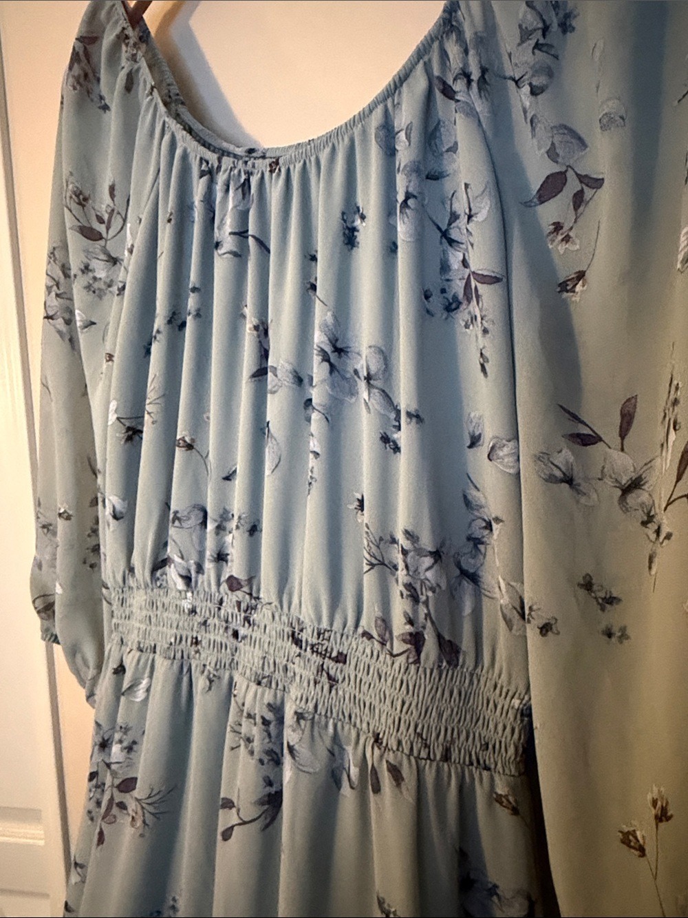 37. Reitmans Sage Green Floral Midi Dress - Picture 5 of 8